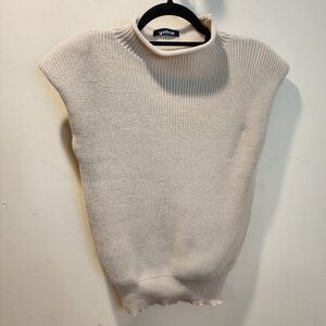 XXXITICAT Cream Sleeveless Knit Sweater With Shoulder Padding Sz M